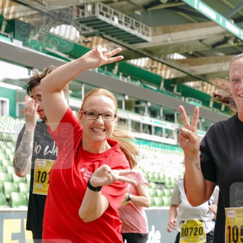13.09.2026 - 21. swb-Marathon Bremen Michael Burmester http://msf.ph/oto/10478423 13.09.2026 10:40:24 Laufen im Stadion 10135, 10138, 10139, 10155, 10156, 10169, 10204, 10213, 10217, 10229, 10234, 10238, 10279, 10280, 10299, 10313, 10314, 10321, 10354, 10360, 10363, 10364, 10378, 10386, 10404, 10406, 10417, 10419, 10424, 10435, 10455, 10457, 10469, 10483, 10484, 10493, 10501, 10505, 10510, 10511, 10545, 10556, 10570, 10576, 10580, 10582, 10586, 10599, 10609, 10611, 10616, 10619, 10653, 10660, 10662, 10664, 10686, 10694, 10696, 10706, 10712, 10737, 10743, 10751, 10766, 10768 meine-sportfotos.de