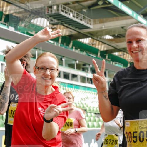 13.09.2026 - 21. swb-Marathon Bremen Michael Burmester http://msf.ph/oto/10478433 13.09.2026 10:40:24 Laufen im Stadion 10135, 10138, 10139, 10155, 10156, 10169, 10204, 10213, 10217, 10229, 10234, 10238, 10279, 10280, 10299, 10313, 10314, 10321, 10354, 10360, 10363, 10364, 10378, 10386, 10404, 10406, 10417, 10419, 10424, 10435, 10455, 10457, 10469, 10483, 10484, 10493, 10501, 10505, 10510, 10511, 10545, 10556, 10570, 10576, 10580, 10582, 10586, 10599, 10609, 10611, 10616, 10619, 10653, 10660, 10662, 10664, 10686, 10694, 10696, 10706, 10712, 10737, 10743, 10751, 10766, 10768 meine-sportfotos.de
