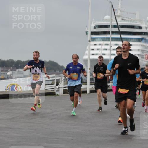 13.09.2026 - Kiel Lauf Andreas Tolksdorf http://msf.ph/oto/10478490 13.09.2026 11:51:52 Kiellinie 4, 6155, 3, 6301, 8980 meine-sportfotos.de
