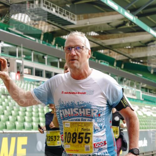 13.09.2026 - 21. swb-Marathon Bremen Michael Burmester http://msf.ph/oto/10478503 13.09.2026 10:40:27 Laufen im Stadion 10135, 10138, 10139, 10155, 10156, 10169, 10204, 10213, 10217, 10229, 10234, 10279, 10280, 10299, 10313, 10314, 10321, 10354, 10363, 10364, 10378, 10386, 10399, 10404, 10406, 10417, 10419, 10424, 10435, 10455, 10483, 10484, 10493, 10501, 10505, 10510, 10511, 10527, 10545, 10556, 10570, 10576, 10580, 10582, 10586, 10599, 10609, 10611, 10616, 10619, 10644, 10653, 10660, 10662, 10664, 10686, 10694, 10696, 10706, 10712, 10737, 10743, 10751, 10766, 10768 meine-sportfotos.de