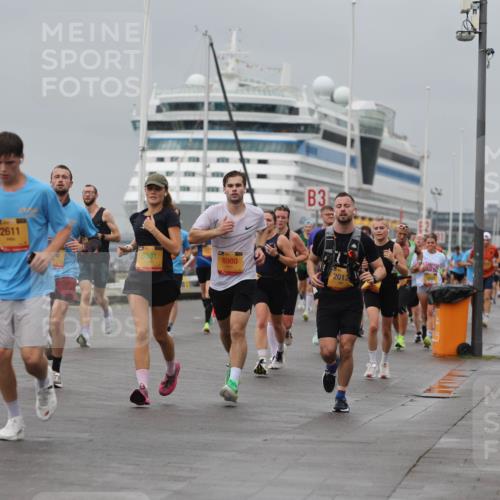 13.09.2026 - Kiel Lauf Andreas Tolksdorf http://msf.ph/oto/10478546 13.09.2026 11:51:56 Kiellinie 2611, 5301, 3, 8980, 2012 meine-sportfotos.de