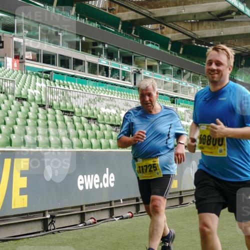 13.09.2026 - 21. swb-Marathon Bremen Michael Burmester http://msf.ph/oto/10478559 13.09.2026 10:40:30 Laufen im Stadion 10135, 10138, 10139, 10155, 10156, 10169, 10204, 10213, 10217, 10229, 10234, 10279, 10280, 10299, 10313, 10314, 10321, 10354, 10363, 10364, 10378, 10386, 10399, 10406, 10414, 10417, 10419, 10424, 10435, 10455, 10483, 10484, 10493, 10501, 10505, 10510, 10511, 10527, 10545, 10556, 10570, 10576, 10580, 10582, 10586, 10599, 10609, 10611, 10616, 10619, 10644, 10653, 10660, 10662, 10664, 10686, 10694, 10696, 10706, 10712, 10737, 10743, 10751, 10766, 10768, 10804 meine-sportfotos.de