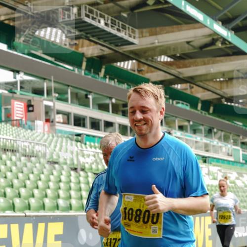13.09.2026 - 21. swb-Marathon Bremen Michael Burmester http://msf.ph/oto/10478566 13.09.2026 10:40:30 Laufen im Stadion 10135, 10138, 10139, 10155, 10156, 10169, 10204, 10213, 10217, 10229, 10234, 10279, 10280, 10299, 10313, 10314, 10321, 10354, 10363, 10364, 10378, 10386, 10399, 10406, 10414, 10417, 10419, 10424, 10435, 10455, 10483, 10484, 10493, 10501, 10505, 10510, 10511, 10527, 10545, 10556, 10570, 10576, 10580, 10582, 10586, 10599, 10609, 10611, 10616, 10619, 10644, 10653, 10660, 10662, 10664, 10686, 10694, 10696, 10706, 10712, 10737, 10743, 10751, 10766, 10768, 10804 meine-sportfotos.de