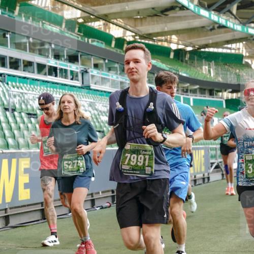 13.09.2026 - 21. swb-Marathon Bremen Michael Burmester http://msf.ph/oto/10478605 13.09.2026 13:18:02 Laufen im Stadion 134, 267, 271, 311, 404, 449, 486, 546, 588, 732, 753, 837, 921, 1057, 1424, 1425, 1431, 1765, 1790, 1813, 1825, 1844, 1868, 1987, 2056, 2067, 2096, 2123, 2137, 2259, 2294, 2357, 2358, 2381, 2389, 2419, 2453, 2532, 2550, 2562, 2586, 2601, 2614, 2647, 2655, 2797, 2821, 2849, 2857, 2879, 2880, 2893, 2984, 2996, 2999, 3096, 3100, 3104, 3146, 3180, 3195, 3210, 3213, 3314, 3337, 3366, 3421, 3431, 3476, 3479, 3506, 3537, 3548, 3619, 3633, 3654, 3740, 3879, 4478 meine-sportfotos.de