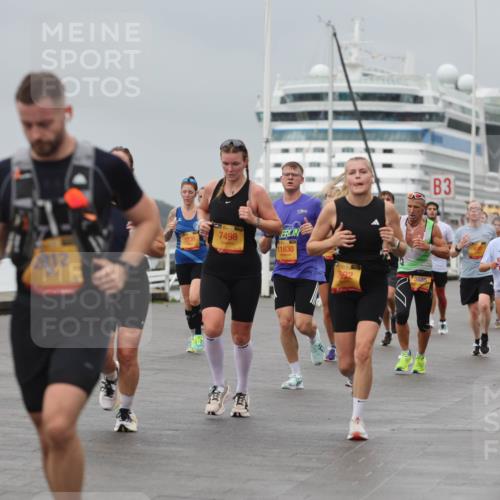 13.09.2026 - Kiel Lauf Andreas Tolksdorf http://msf.ph/oto/10478617 13.09.2026 11:52:00 Kiellinie 980, 4, 3230, 12, 7498, 11630, 392, 3685, 3 meine-sportfotos.de