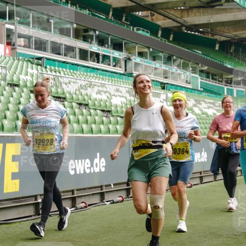 13.09.2026 - 21. swb-Marathon Bremen Michael Burmester http://msf.ph/oto/10478618 13.09.2026 10:40:33 Laufen im Stadion 10135, 10138, 10139, 10155, 10156, 10163, 10169, 10213, 10217, 10229, 10234, 10247, 10279, 10280, 10299, 10313, 10314, 10321, 10354, 10378, 10386, 10399, 10406, 10414, 10417, 10419, 10424, 10435, 10455, 10483, 10484, 10493, 10501, 10505, 10510, 10511, 10527, 10545, 10556, 10570, 10576, 10580, 10582, 10586, 10599, 10609, 10611, 10616, 10619, 10644, 10653, 10660, 10662, 10664, 10694, 10696, 10706, 10712, 10737, 10743, 10751, 10766, 10768, 10804, 11043, 11048 meine-sportfotos.de