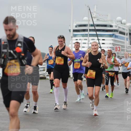 13.09.2026 - Kiel Lauf Andreas Tolksdorf http://msf.ph/oto/10478619 13.09.2026 11:52:00 Kiellinie 4, 2012, 7498, 3230, 11630, 3685, 392, 3 meine-sportfotos.de