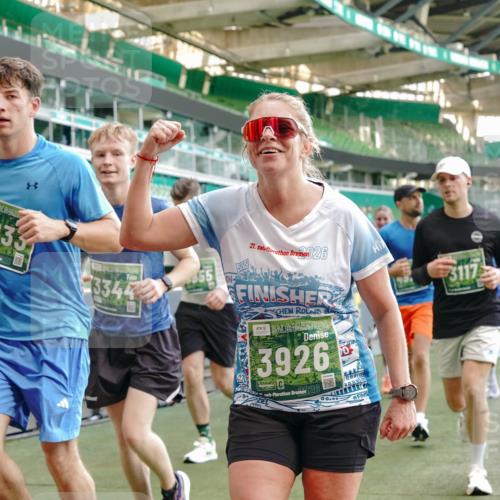 13.09.2026 - 21. swb-Marathon Bremen Michael Burmester http://msf.ph/oto/10478627 13.09.2026 13:18:03 Laufen im Stadion 134, 267, 271, 311, 404, 449, 486, 546, 588, 732, 753, 837, 921, 1057, 1424, 1425, 1431, 1765, 1790, 1813, 1825, 1844, 1868, 1987, 2056, 2067, 2096, 2123, 2137, 2259, 2294, 2357, 2358, 2381, 2389, 2419, 2453, 2532, 2550, 2562, 2586, 2601, 2614, 2647, 2655, 2797, 2821, 2849, 2857, 2879, 2880, 2893, 2984, 2996, 2999, 3096, 3100, 3104, 3146, 3180, 3195, 3210, 3213, 3285, 3314, 3337, 3366, 3421, 3431, 3476, 3479, 3506, 3537, 3548, 3619, 3633, 3654, 3740, 3879, 4478 meine-sportfotos.de