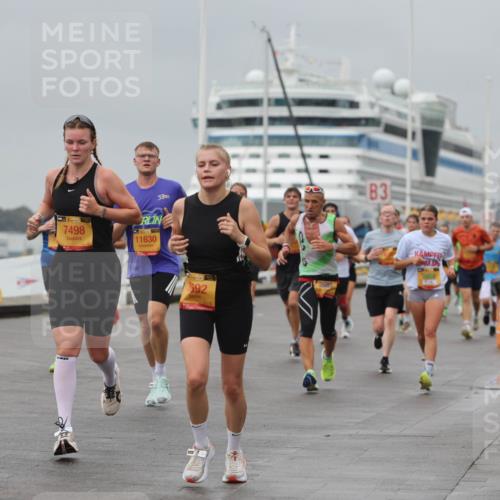 13.09.2026 - Kiel Lauf Andreas Tolksdorf http://msf.ph/oto/10478643 13.09.2026 11:52:01 Kiellinie 4, 1384, 7498, 11630, 3692, 3685, 83 meine-sportfotos.de