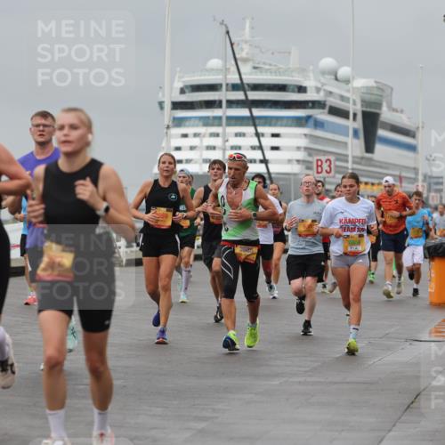13.09.2026 - Kiel Lauf Andreas Tolksdorf http://msf.ph/oto/10478655 13.09.2026 11:52:02 Kiellinie 7498, 659, 3685, 3, 7804 meine-sportfotos.de