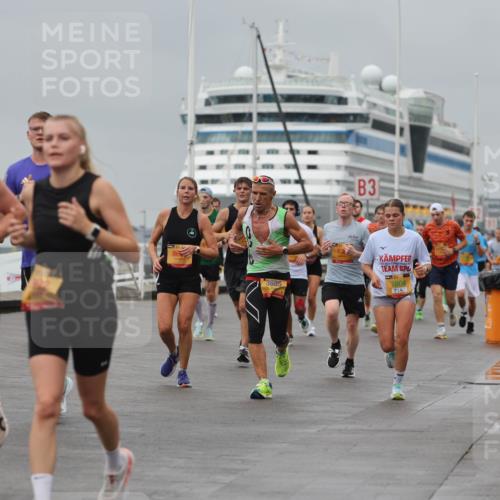 13.09.2026 - Kiel Lauf Andreas Tolksdorf http://msf.ph/oto/10478656 13.09.2026 11:52:02 Kiellinie 4, 7498, 3685, 3, 7804 meine-sportfotos.de