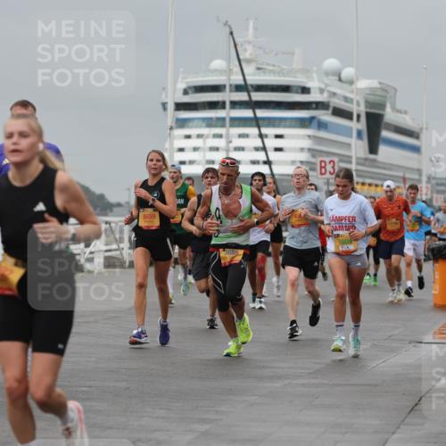 13.09.2026 - Kiel Lauf Andreas Tolksdorf http://msf.ph/oto/10478664 13.09.2026 11:52:02 Kiellinie 4, 7498, 8659, 3685, 3, 38, 7804 meine-sportfotos.de