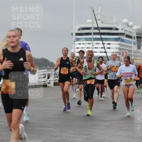 13.09.2026 - Kiel Lauf Andreas Tolksdorf http://msf.ph/oto/10478674 13.09.2026 11:52:02 Kiellinie 4, 8659, 7498, 3685, 3, 7804, 11794 meine-sportfotos.de
