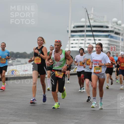 13.09.2026 - Kiel Lauf Andreas Tolksdorf http://msf.ph/oto/10478703 13.09.2026 11:52:03 Kiellinie 4, 2476, 8659, 3685, 38, 7804, 3 meine-sportfotos.de