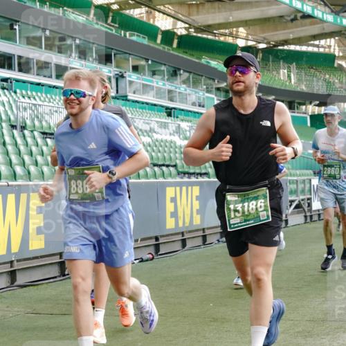 13.09.2026 - 21. swb-Marathon Bremen Michael Burmester http://msf.ph/oto/10478730 13.09.2026 13:18:06 Laufen im Stadion 134, 267, 271, 311, 404, 449, 486, 546, 588, 732, 753, 837, 921, 1057, 1424, 1425, 1431, 1765, 1790, 1813, 1825, 1844, 1868, 1987, 2056, 2067, 2096, 2123, 2137, 2294, 2357, 2358, 2381, 2389, 2419, 2453, 2532, 2550, 2562, 2586, 2601, 2614, 2647, 2655, 2797, 2821, 2849, 2857, 2879, 2880, 2893, 2944, 2984, 2999, 3096, 3100, 3104, 3146, 3180, 3195, 3210, 3213, 3285, 3314, 3337, 3366, 3421, 3431, 3476, 3479, 3506, 3537, 3548, 3619, 3633, 3654, 3740, 3879, 4478 meine-sportfotos.de