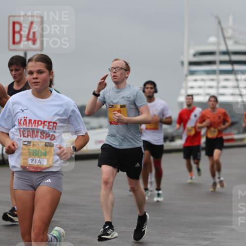13.09.2026 - Kiel Lauf Andreas Tolksdorf http://msf.ph/oto/10478746 13.09.2026 11:52:06 Kiellinie 4, 3685, 7804 meine-sportfotos.de