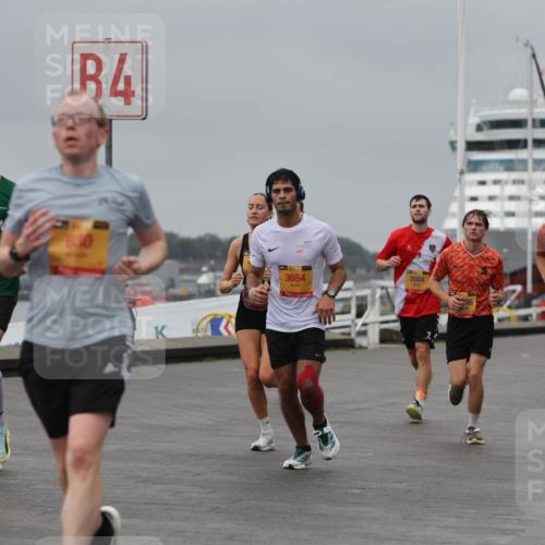 13.09.2026 - Kiel Lauf Andreas Tolksdorf http://msf.ph/oto/10478772 13.09.2026 11:52:07 Kiellinie 1, 39, 9748, 4, 38, 3654, 7004, 11794, 3 meine-sportfotos.de