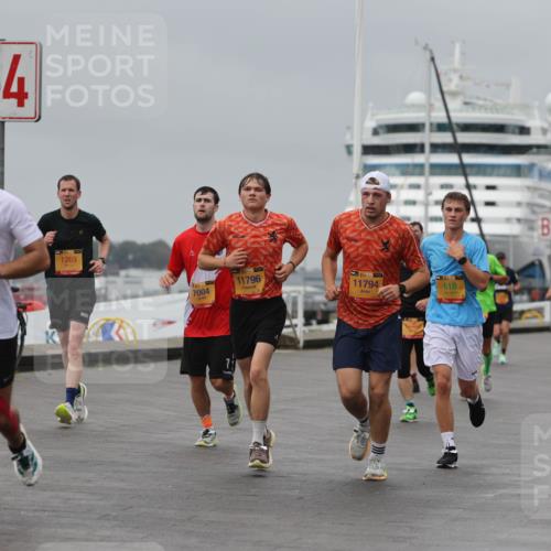13.09.2026 - Kiel Lauf Andreas Tolksdorf http://msf.ph/oto/10478808 13.09.2026 11:52:08 Kiellinie 4, 3654, 1265, 38, 11794, 618, 7004, 11796, 3 meine-sportfotos.de