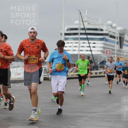 13.09.2026 - Kiel Lauf Andreas Tolksdorf http://msf.ph/oto/10478838 13.09.2026 11:52:09 Kiellinie 4, 796, 38, 11794, 618, 3 meine-sportfotos.de