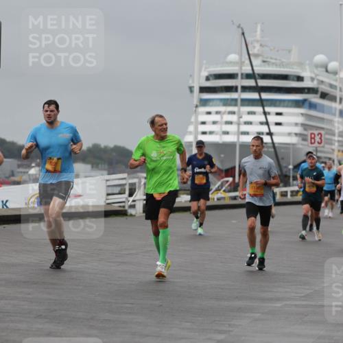 13.09.2026 - Kiel Lauf Andreas Tolksdorf http://msf.ph/oto/10478874 13.09.2026 11:52:12 Kiellinie 4, 10462, 802, 1130, 3 meine-sportfotos.de