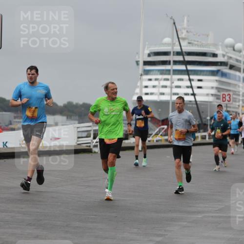 13.09.2026 - Kiel Lauf Andreas Tolksdorf http://msf.ph/oto/10478879 13.09.2026 11:52:12 Kiellinie 4, 802, 3 meine-sportfotos.de