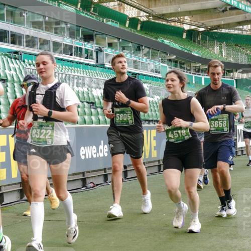 13.09.2026 - 21. swb-Marathon Bremen Michael Burmester http://msf.ph/oto/10478901 13.09.2026 13:18:15 Laufen im Stadion 267, 311, 404, 449, 486, 546, 588, 732, 753, 837, 921, 1057, 1424, 1425, 1431, 1765, 1790, 1813, 1844, 1868, 1987, 2056, 2067, 2096, 2123, 2137, 2224, 2294, 2357, 2358, 2389, 2419, 2453, 2532, 2550, 2586, 2601, 2614, 2622, 2647, 2655, 2786, 2821, 2845, 2849, 2857, 2879, 2880, 2893, 2944, 2984, 2999, 3072, 3096, 3100, 3104, 3146, 3180, 3195, 3210, 3213, 3285, 3287, 3314, 3337, 3421, 3431, 3476, 3479, 3506, 3537, 3548, 3619, 3633, 3654, 3740, 3879, 4478 meine-sportfotos.de