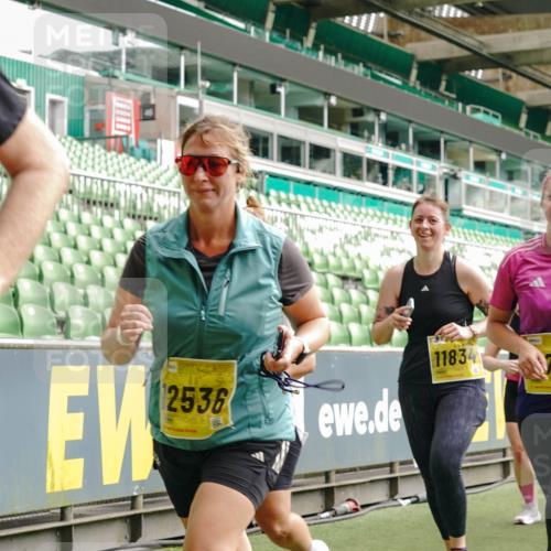 13.09.2026 - 21. swb-Marathon Bremen Michael Burmester http://msf.ph/oto/10478918 13.09.2026 10:40:45 Laufen im Stadion 10138, 10155, 10156, 10163, 10169, 10213, 10217, 10229, 10234, 10247, 10279, 10280, 10299, 10313, 10314, 10321, 10354, 10386, 10399, 10406, 10414, 10417, 10419, 10424, 10435, 10455, 10483, 10484, 10493, 10501, 10527, 10545, 10556, 10570, 10576, 10580, 10582, 10586, 10599, 10611, 10616, 10619, 10644, 10653, 10660, 10694, 10696, 10705, 10706, 10712, 10719, 10722, 10737, 10743, 10751, 10766, 10768, 10804, 10859, 11043, 11048 meine-sportfotos.de