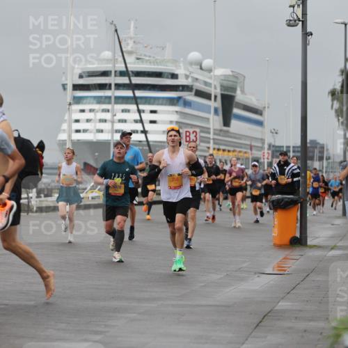 13.09.2026 - Kiel Lauf Andreas Tolksdorf http://msf.ph/oto/10478920 13.09.2026 11:52:15 Kiellinie 445, 978, 250, 3 meine-sportfotos.de