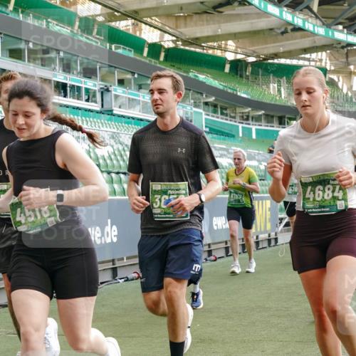13.09.2026 - 21. swb-Marathon Bremen Michael Burmester http://msf.ph/oto/10478923 13.09.2026 13:18:16 Laufen im Stadion 267, 311, 404, 449, 486, 546, 588, 732, 753, 837, 921, 1057, 1424, 1425, 1431, 1506, 1765, 1790, 1813, 1844, 1868, 1987, 2056, 2067, 2096, 2123, 2137, 2224, 2294, 2357, 2358, 2389, 2419, 2453, 2532, 2550, 2557, 2586, 2601, 2614, 2622, 2647, 2655, 2786, 2821, 2845, 2849, 2857, 2879, 2880, 2893, 2944, 2984, 2999, 3072, 3096, 3100, 3104, 3146, 3180, 3195, 3210, 3213, 3285, 3287, 3314, 3337, 3421, 3431, 3476, 3479, 3506, 3537, 3548, 3619, 3633, 3654, 3740, 3879, 4478 meine-sportfotos.de