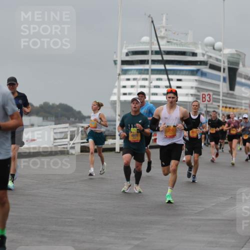 13.09.2026 - Kiel Lauf Andreas Tolksdorf http://msf.ph/oto/10478938 13.09.2026 11:52:16 Kiellinie 4, 2, 02, 4978, 250, 3 meine-sportfotos.de