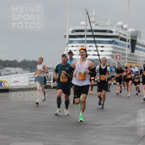 13.09.2026 - Kiel Lauf Andreas Tolksdorf http://msf.ph/oto/10478959 13.09.2026 11:52:17 Kiellinie 4, 1111, 11328, 4978, 250, 3 meine-sportfotos.de