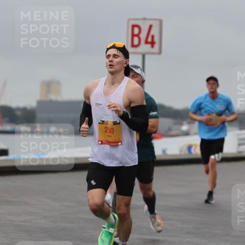 13.09.2026 - Kiel Lauf Andreas Tolksdorf http://msf.ph/oto/10478973 13.09.2026 11:52:20 Kiellinie 50, 250, 4 meine-sportfotos.de