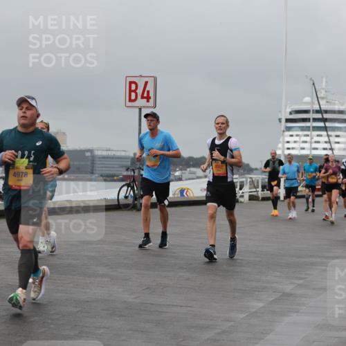13.09.2026 - Kiel Lauf Andreas Tolksdorf http://msf.ph/oto/10478977 13.09.2026 11:52:21 Kiellinie 25, 4978, 4, 8962 meine-sportfotos.de
