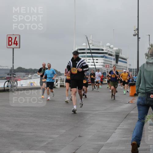 13.09.2026 - Kiel Lauf Andreas Tolksdorf http://msf.ph/oto/10479026 13.09.2026 11:52:23 Kiellinie 4, 2974, 3 meine-sportfotos.de
