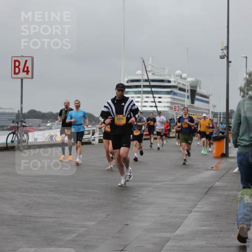 13.09.2026 - Kiel Lauf Andreas Tolksdorf http://msf.ph/oto/10479030 13.09.2026 11:52:23 Kiellinie 4, 2974, 3 meine-sportfotos.de