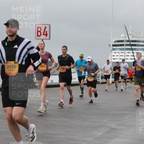13.09.2026 - Kiel Lauf Andreas Tolksdorf http://msf.ph/oto/10479059 13.09.2026 11:52:26 Kiellinie 2974, 4, 1880, 5960, 9810, 3725, 6789, 3 meine-sportfotos.de