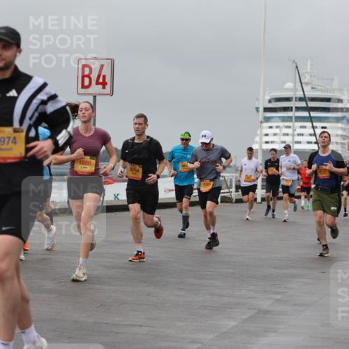 13.09.2026 - Kiel Lauf Andreas Tolksdorf http://msf.ph/oto/10479066 13.09.2026 11:52:26 Kiellinie 4, 2974, 1880, 3725, 9810, 5960, 6789, 3 meine-sportfotos.de