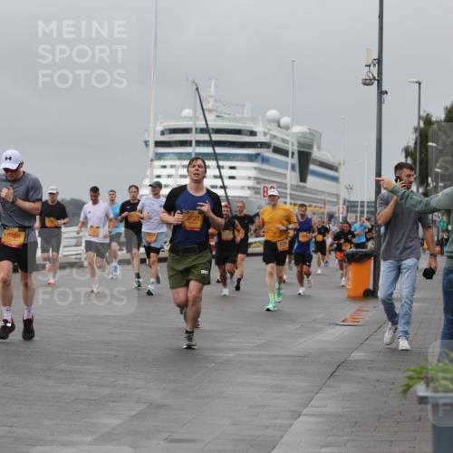 13.09.2026 - Kiel Lauf Andreas Tolksdorf http://msf.ph/oto/10479077 13.09.2026 11:52:27 Kiellinie 4, 9810, 6789, 3725 meine-sportfotos.de