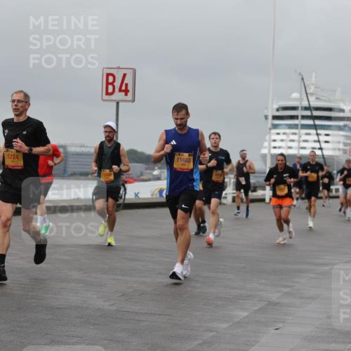 13.09.2026 - Kiel Lauf Andreas Tolksdorf http://msf.ph/oto/10479146 13.09.2026 11:52:34 Kiellinie 6150, 5724, 4, 11690, 11663, 6915, 3 meine-sportfotos.de