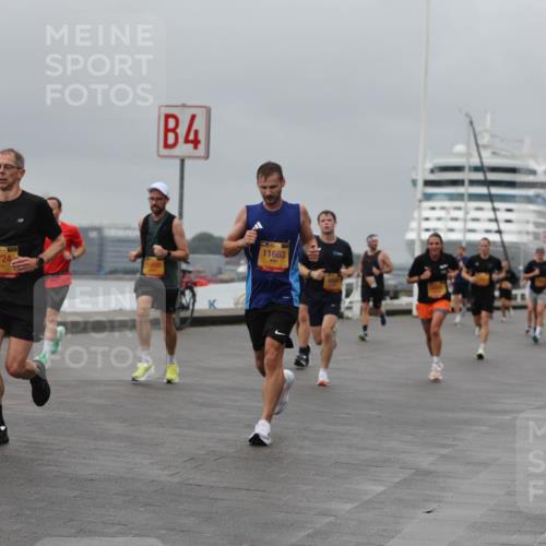 13.09.2026 - Kiel Lauf Andreas Tolksdorf http://msf.ph/oto/10479148 13.09.2026 11:52:35 Kiellinie 6150, 4, 5724, 11690, 4, 11663, 83 meine-sportfotos.de