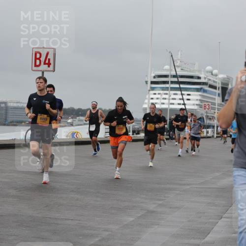 13.09.2026 - Kiel Lauf Andreas Tolksdorf http://msf.ph/oto/10479165 13.09.2026 11:52:36 Kiellinie 4, 11663, 6915, 4991, 3 meine-sportfotos.de