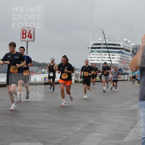 13.09.2026 - Kiel Lauf Andreas Tolksdorf http://msf.ph/oto/10479175 13.09.2026 11:52:37 Kiellinie 4, 6915, 7036, 4991, 3 meine-sportfotos.de