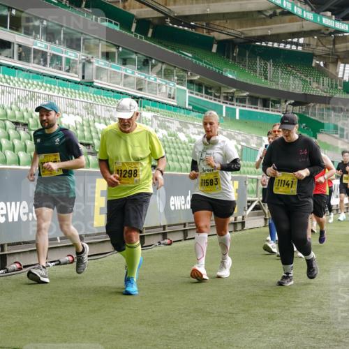 13.09.2026 - 21. swb-Marathon Bremen Michael Burmester http://msf.ph/oto/10479190 13.09.2026 10:40:55 Laufen im Stadion 10155, 10156, 10163, 10169, 10213, 10234, 10247, 10279, 10280, 10299, 10313, 10321, 10354, 10386, 10399, 10406, 10414, 10417, 10419, 10424, 10435, 10455, 10483, 10484, 10493, 10501, 10527, 10545, 10547, 10556, 10570, 10576, 10580, 10582, 10586, 10599, 10611, 10616, 10644, 10653, 10660, 10694, 10696, 10705, 10706, 10712, 10719, 10722, 10737, 10743, 10751, 10766, 10768, 10776, 10804, 10859, 10889, 11043, 11048 meine-sportfotos.de