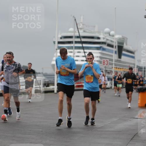 13.09.2026 - Kiel Lauf Andreas Tolksdorf http://msf.ph/oto/10479223 13.09.2026 11:52:42 Kiellinie 84, 8889, 2369, 3 meine-sportfotos.de