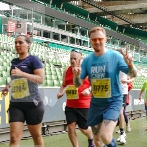 13.09.2026 - 21. swb-Marathon Bremen Michael Burmester http://msf.ph/oto/10479269 13.09.2026 10:40:59 Laufen im Stadion 10155, 10156, 10163, 10169, 10213, 10234, 10247, 10299, 10313, 10321, 10354, 10386, 10399, 10406, 10414, 10417, 10419, 10422, 10424, 10435, 10455, 10461, 10462, 10483, 10484, 10527, 10545, 10547, 10556, 10570, 10580, 10582, 10586, 10599, 10611, 10616, 10644, 10653, 10660, 10694, 10696, 10705, 10706, 10712, 10719, 10722, 10737, 10743, 10751, 10766, 10768, 10776, 10804, 10859, 10889, 11043, 11048 meine-sportfotos.de