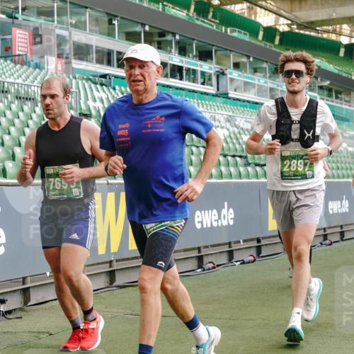 13.09.2026 - 21. swb-Marathon Bremen Michael Burmester http://msf.ph/oto/10479282 13.09.2026 13:18:31 Laufen im Stadion 311, 404, 486, 546, 588, 732, 753, 837, 921, 1424, 1425, 1431, 1506, 1765, 1790, 1844, 1868, 2056, 2067, 2096, 2123, 2137, 2224, 2294, 2357, 2358, 2389, 2419, 2453, 2532, 2557, 2563, 2586, 2601, 2614, 2622, 2647, 2655, 2786, 2843, 2845, 2849, 2857, 2879, 2880, 2893, 2944, 2983, 2984, 2999, 3031, 3046, 3072, 3096, 3100, 3104, 3146, 3180, 3189, 3195, 3198, 3210, 3285, 3287, 3314, 3337, 3421, 3431, 3476, 3537, 3548, 3619, 3633, 3654, 3740, 3879, 4478 meine-sportfotos.de