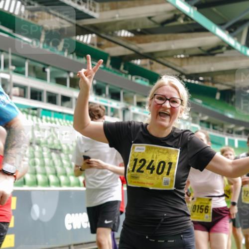 13.09.2026 - 21. swb-Marathon Bremen Michael Burmester http://msf.ph/oto/10479303 13.09.2026 10:41:00 Laufen im Stadion 10155, 10156, 10163, 10169, 10213, 10234, 10247, 10299, 10313, 10321, 10354, 10386, 10399, 10406, 10414, 10417, 10419, 10422, 10424, 10435, 10455, 10461, 10462, 10483, 10484, 10527, 10545, 10547, 10556, 10570, 10580, 10582, 10586, 10599, 10611, 10616, 10644, 10653, 10660, 10694, 10696, 10705, 10706, 10712, 10719, 10722, 10737, 10743, 10751, 10766, 10768, 10776, 10804, 10859, 10889, 11043, 11048 meine-sportfotos.de