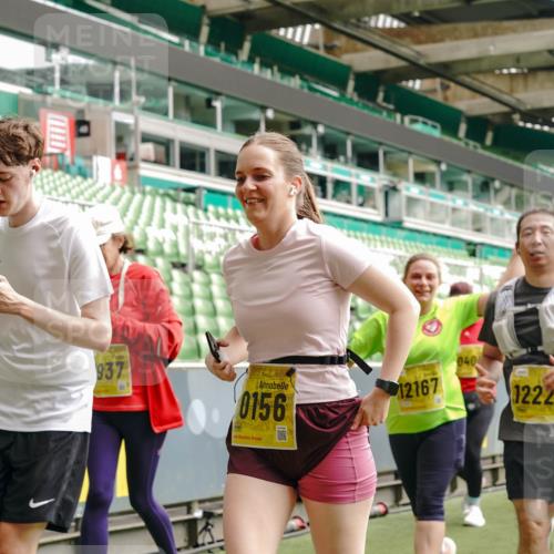 13.09.2026 - 21. swb-Marathon Bremen Michael Burmester http://msf.ph/oto/10479318 13.09.2026 10:41:01 Laufen im Stadion 10155, 10156, 10163, 10169, 10213, 10234, 10247, 10299, 10313, 10321, 10354, 10386, 10399, 10406, 10414, 10417, 10419, 10422, 10424, 10435, 10455, 10461, 10462, 10483, 10484, 10527, 10545, 10547, 10556, 10570, 10580, 10582, 10586, 10599, 10611, 10644, 10653, 10660, 10694, 10696, 10705, 10706, 10719, 10722, 10737, 10751, 10766, 10768, 10776, 10804, 10859, 10889, 11043, 11048 meine-sportfotos.de