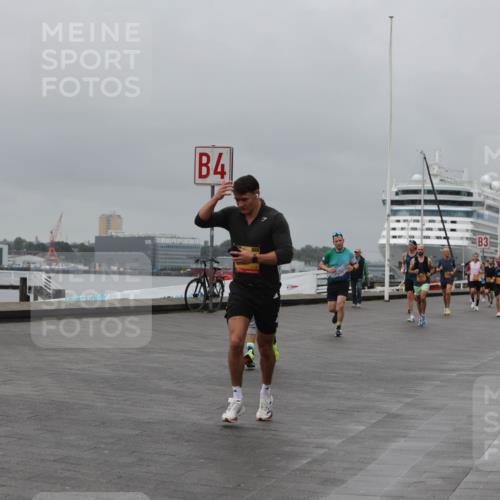 13.09.2026 - Kiel Lauf Andreas Tolksdorf http://msf.ph/oto/10479319 13.09.2026 11:52:50 Kiellinie 4, 3 meine-sportfotos.de