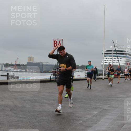 13.09.2026 - Kiel Lauf Andreas Tolksdorf http://msf.ph/oto/10479322 13.09.2026 11:52:50 Kiellinie 9821, 3 meine-sportfotos.de